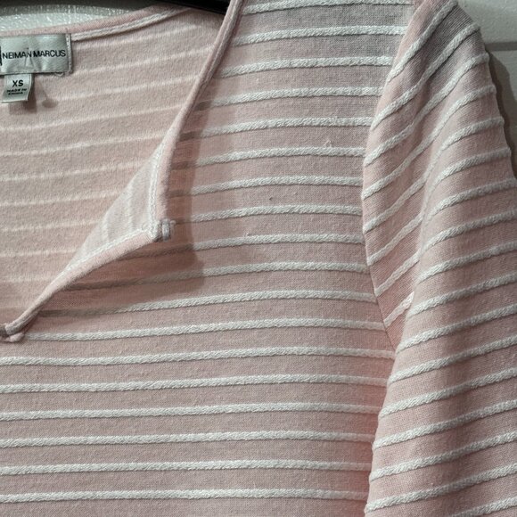 Neiman Marcus Women's Sz XS Knit Top 3/4 Bell Sleeve Light Pink/White Striped - Picture 3 of 11